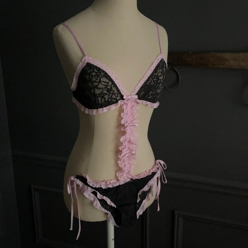 Victoria’s Secret The LACIE one piece size Small
